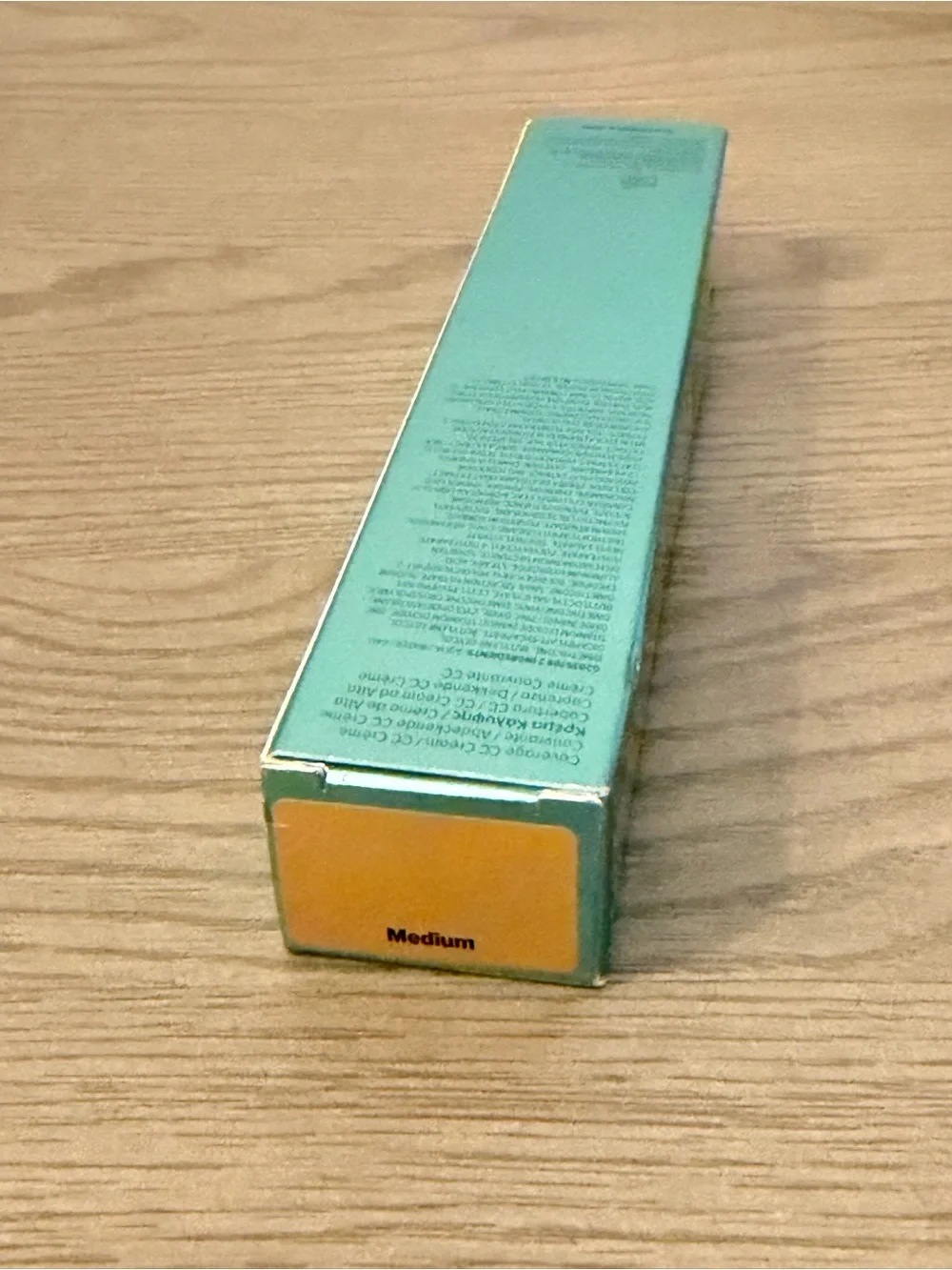 it cosmetics CC+ Oil-Free Matte Cream in Mint Teal Packaging